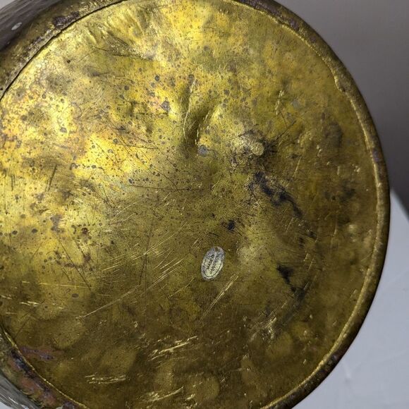 Vintage Hammered Brass Foo Dog Planter – 8½″ Tall × 12″ Wide - Picture 5 of 10